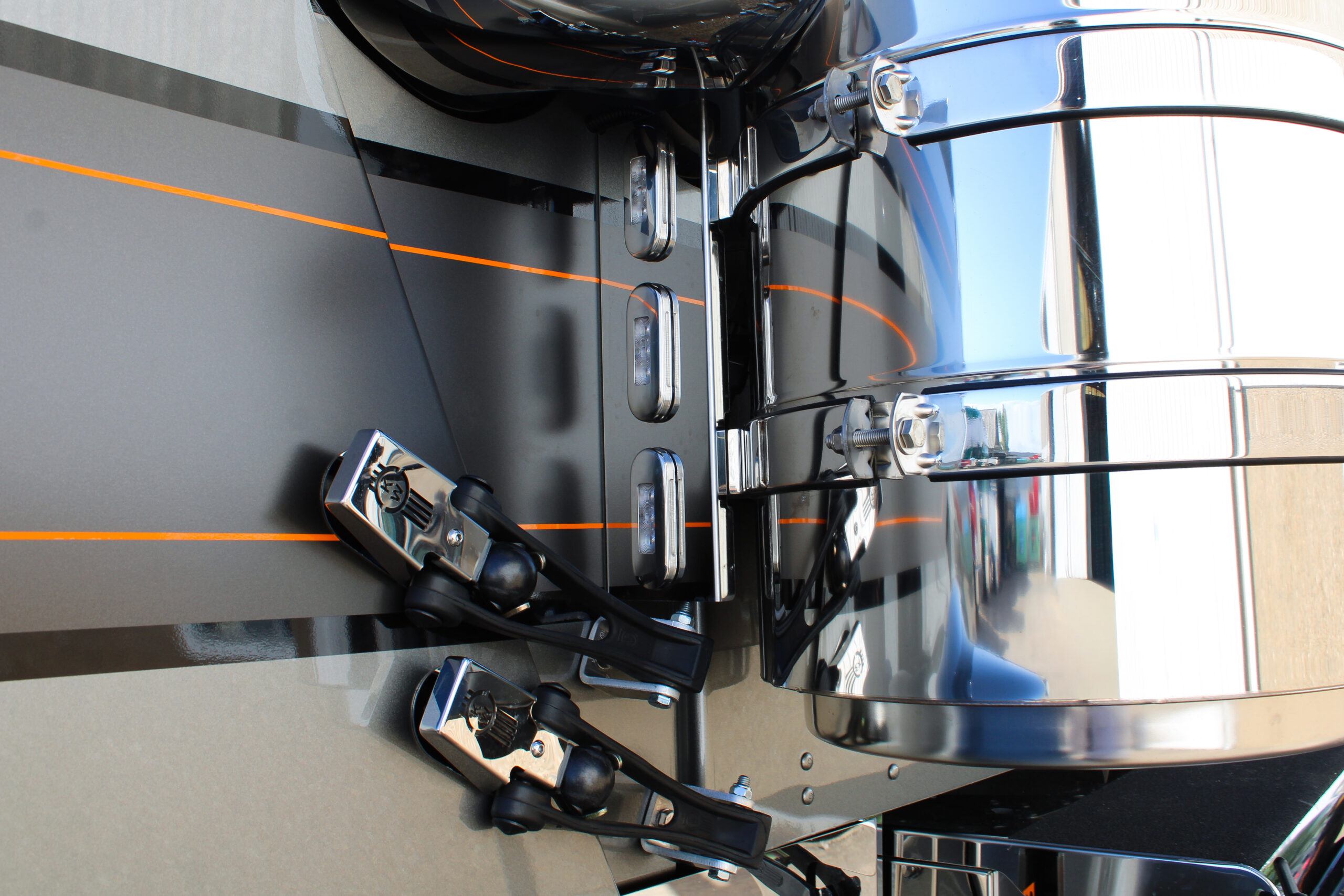 Stainless Steel Kenworth Bonnet Latch Cover - IMG 3501